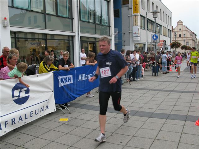 ../Images/BenefizlaufMerseburg2010 (65).jpg